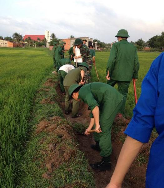 Học viên, sinh viên Tiểu đồn 5 với “Chiến dịch tuần lễ hè tình nguyện” tại Hàm Tân, Bình Thuận