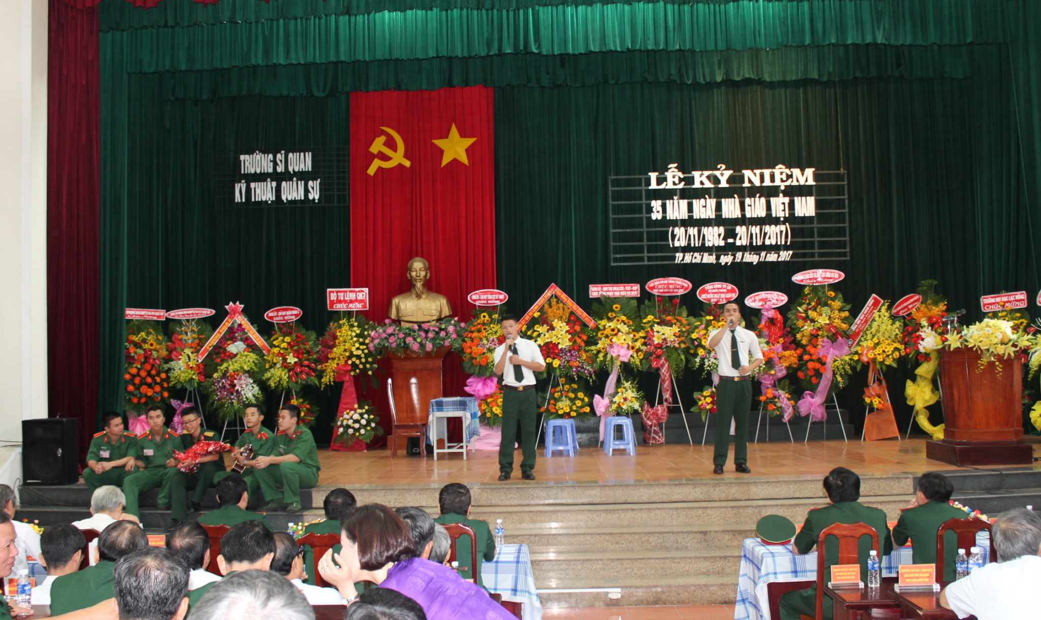 Trường Đại học Trần Đai Nghĩa tổ chức các hoạt động chào mừng ngày Nhà giáo Việt Nam 20/11