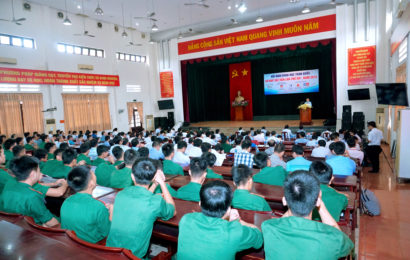 Khai mạc Hội nghị Cơ học Vật rắn lần thứ XIV