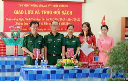 THƯ VIỆN TRƯỜNG SĨ QUAN KỸ THUẬT QUÂN SỰ TỔ CHỨC GIAO LƯU VÀ TRAO ĐỔI SÁCH