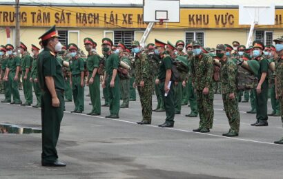 Kiểm tra công tác chuẩn bị tham gia tình nguyện giúp đỡ địa phương phòng, chống dịch Covid-19
