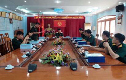 Cục Nhà trường tổ chức đánh giá, nghiệm thu kết quả biên soạn, in ấn giáo trình, tài liệu dạy học năm 2023 của Trường Sĩ quan Kỹ thuật quân sự